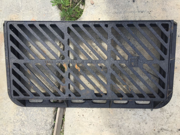 Дождеприемник прямоугольный ВЧШГ ДМ2 (С250) с шарниром с замком ...